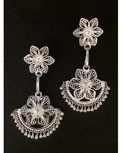 Traditional Dangles-12667145