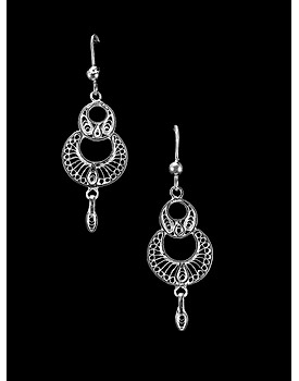 Elegant danglers