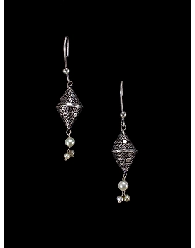 Odixised Danglers