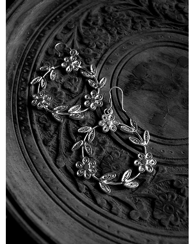 Bold Dangles-1