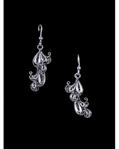 Whispering Dangles-12667689