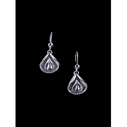 Gonasika Sterling petals