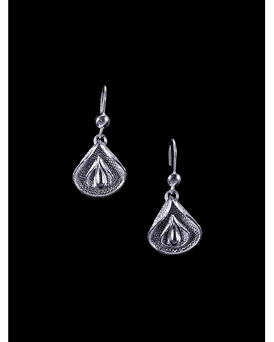 Sterling petals-12667723
