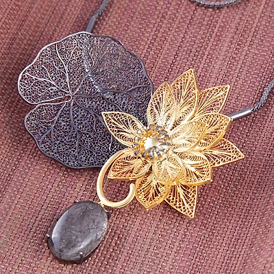 Gonasika Fleur-de-Lotus-Ren Handcrafted Silver Necklace