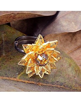 Fleur-de-Lotus Silver Finger Ring