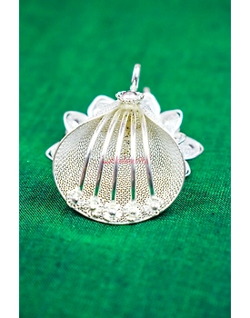 Medium Patti Dhatura Pendant