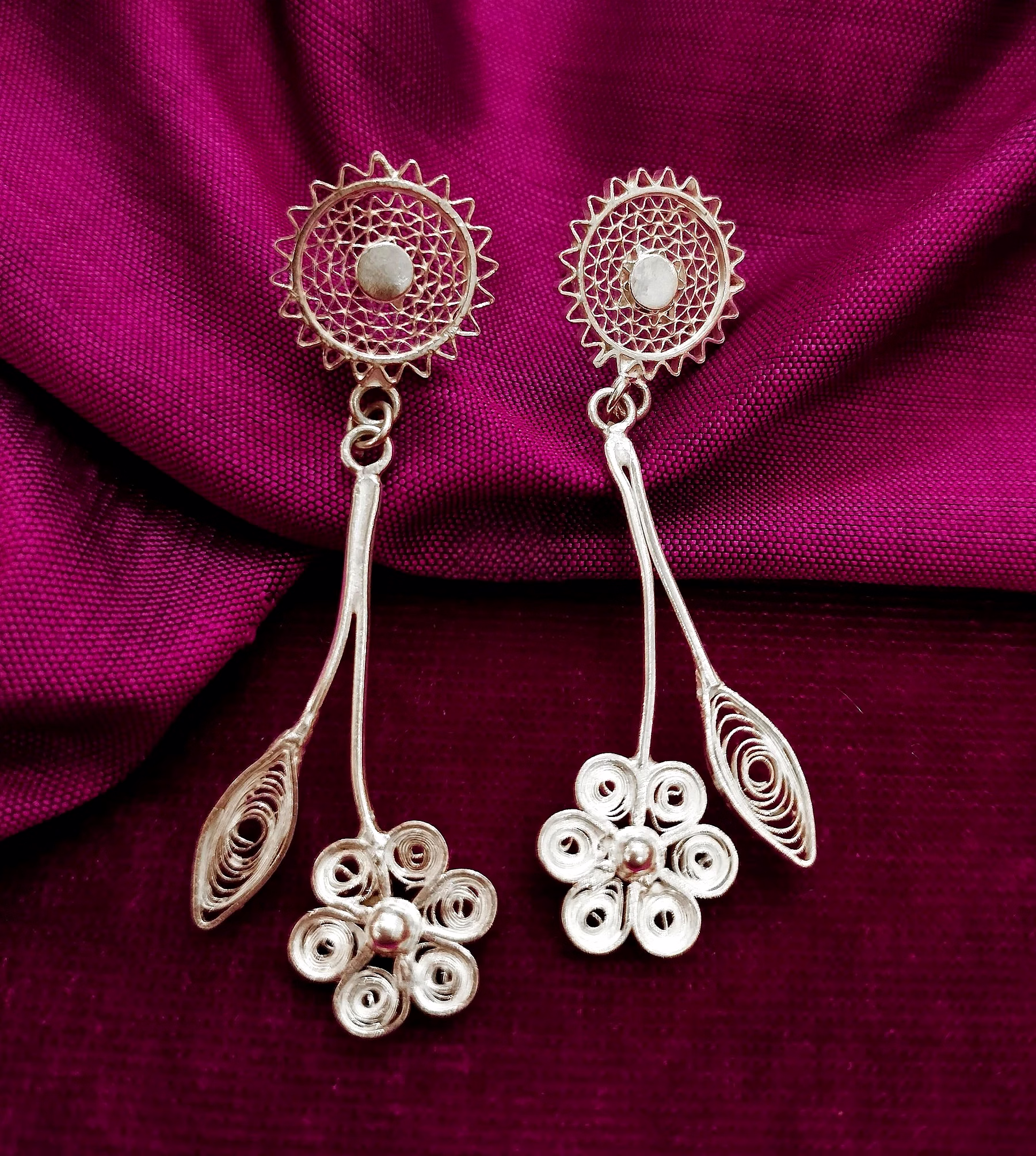 CHERRY-CHLOEAESTHETIC AND CUTE FILIGREE DANGLERS image 3