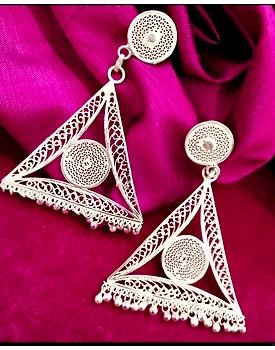 MODERN LONG SILVER FILIGREE DANGLERS