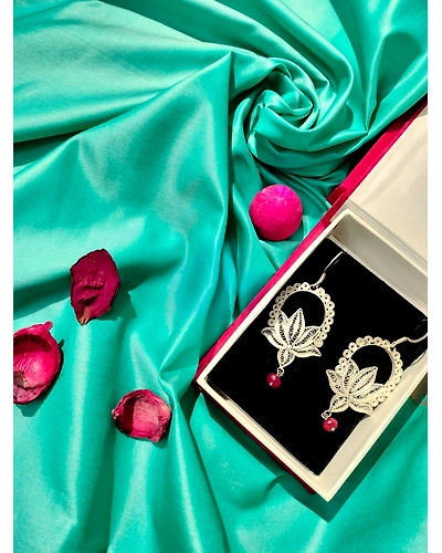 PADMA CHANDRIKARED PEARL FILIGREE EARDROPS-2