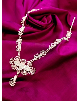 RIBBONS OF FATEMODERN SILVER FILIGREE NECKPIECE