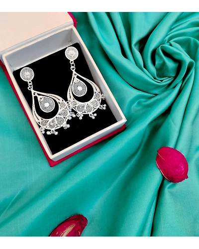 PRIT-JHUMARDELICATE FILIGREE EARRINGS-1
