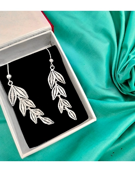 LEAFY TRAILFILIGREE DANGLERS