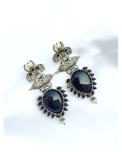 Black Pearl-Studded Oxidised Silver Look Earrings for Fashionable Occasions-2