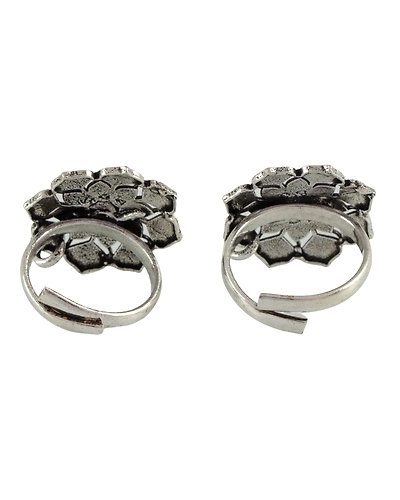 Oxidised Silver Floral Toe Ring for Women-2