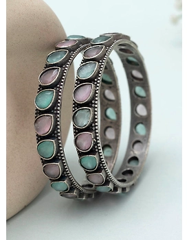 Lavansha Bangles