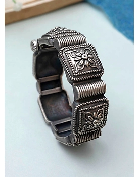 Priyangada Silver Oxidised Bracelet