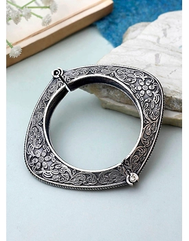 Shakun Silver Oxidised Bracelet
