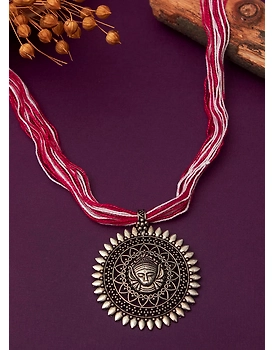Panchali pendant necklace