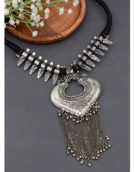 Tahina oxidised necklace