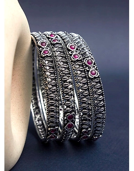 Ekisha stone bangle