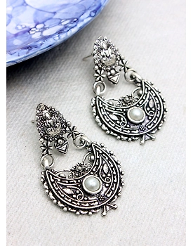 white stone chandbali