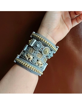 RITA Dual Tone Bangles Set