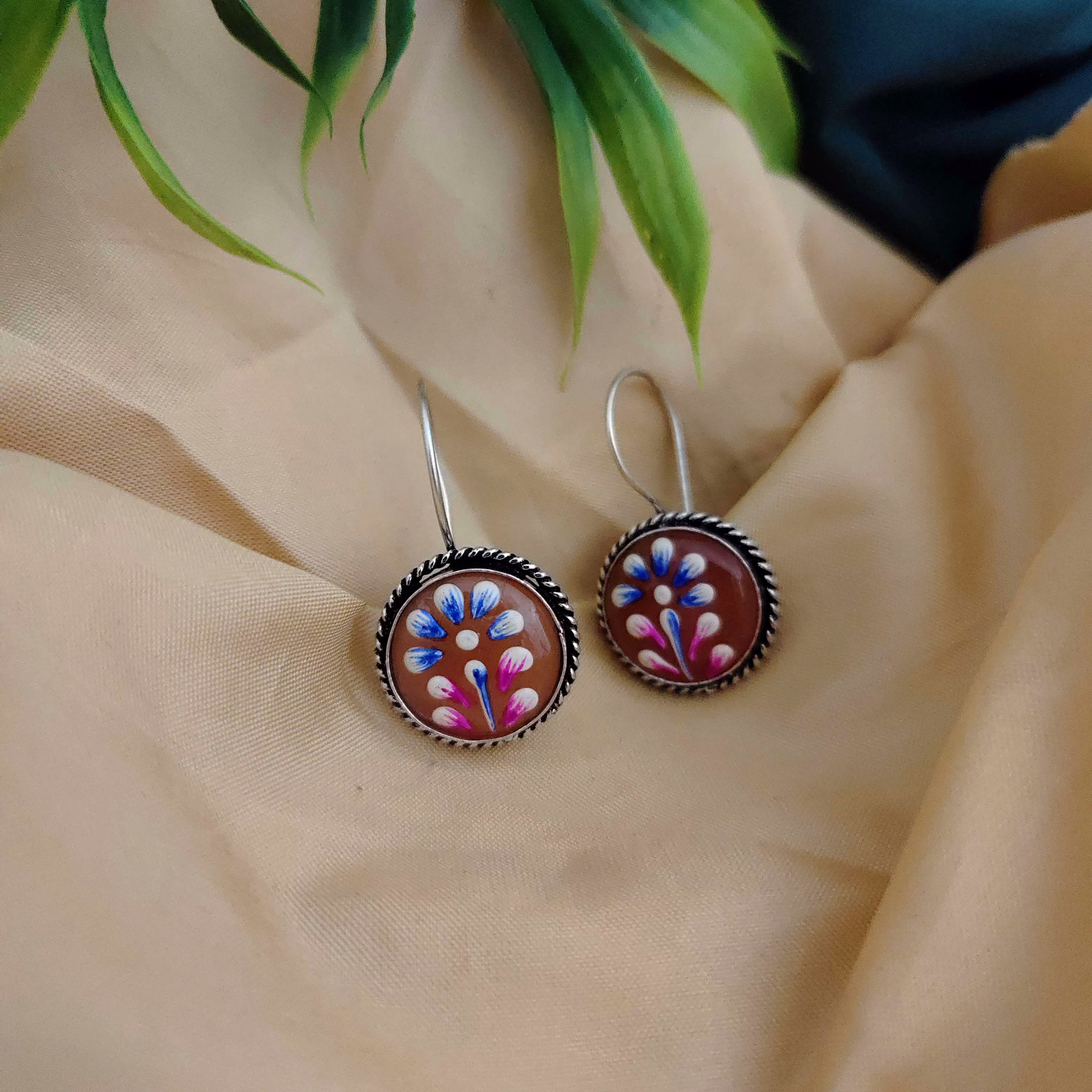 gonasika srivalli monalisa stone earrings