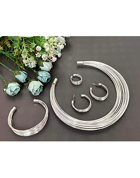KASHISH Necklace Earrings Set with Bracelet