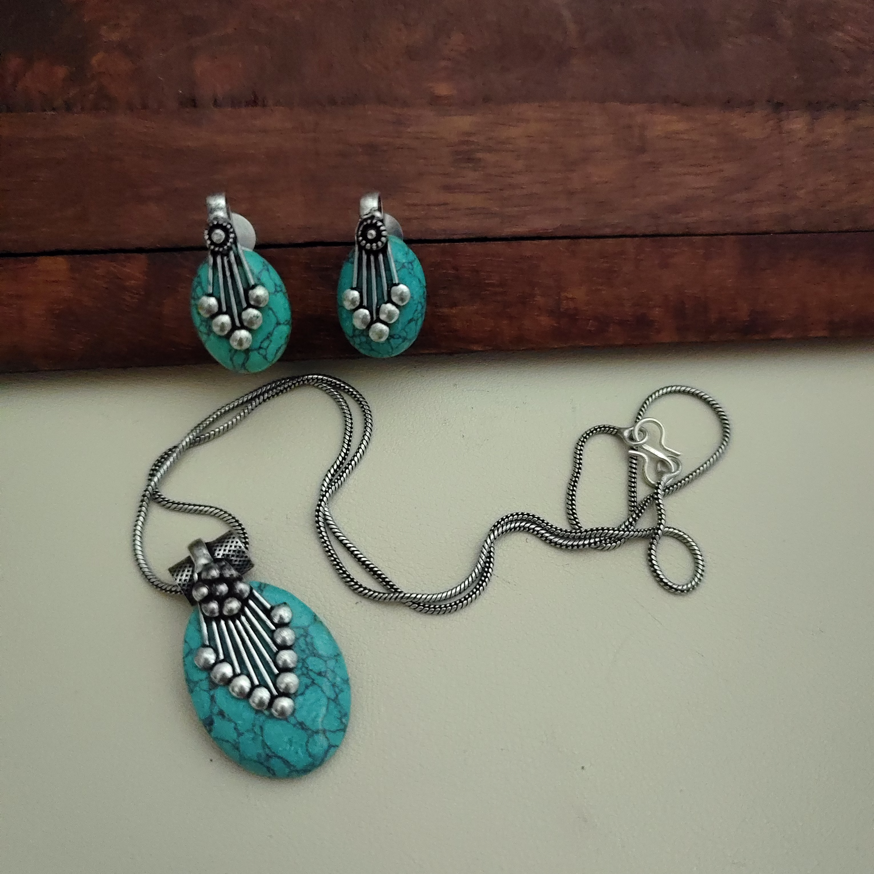 NAKSHATRA Stone Chain Necklace Earrings Set image 3