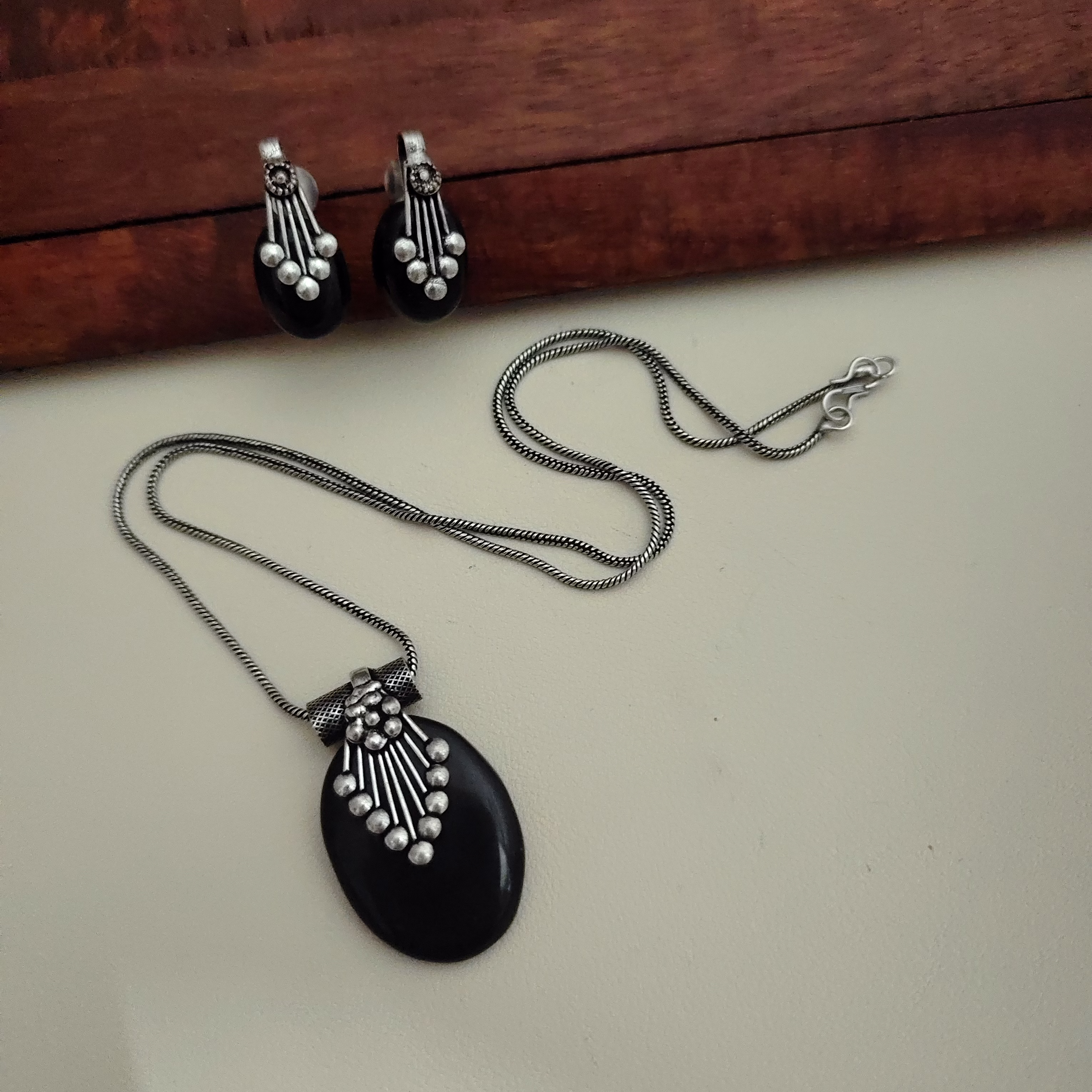 NAKSHATRA Stone Chain Necklace Earrings Set image 4