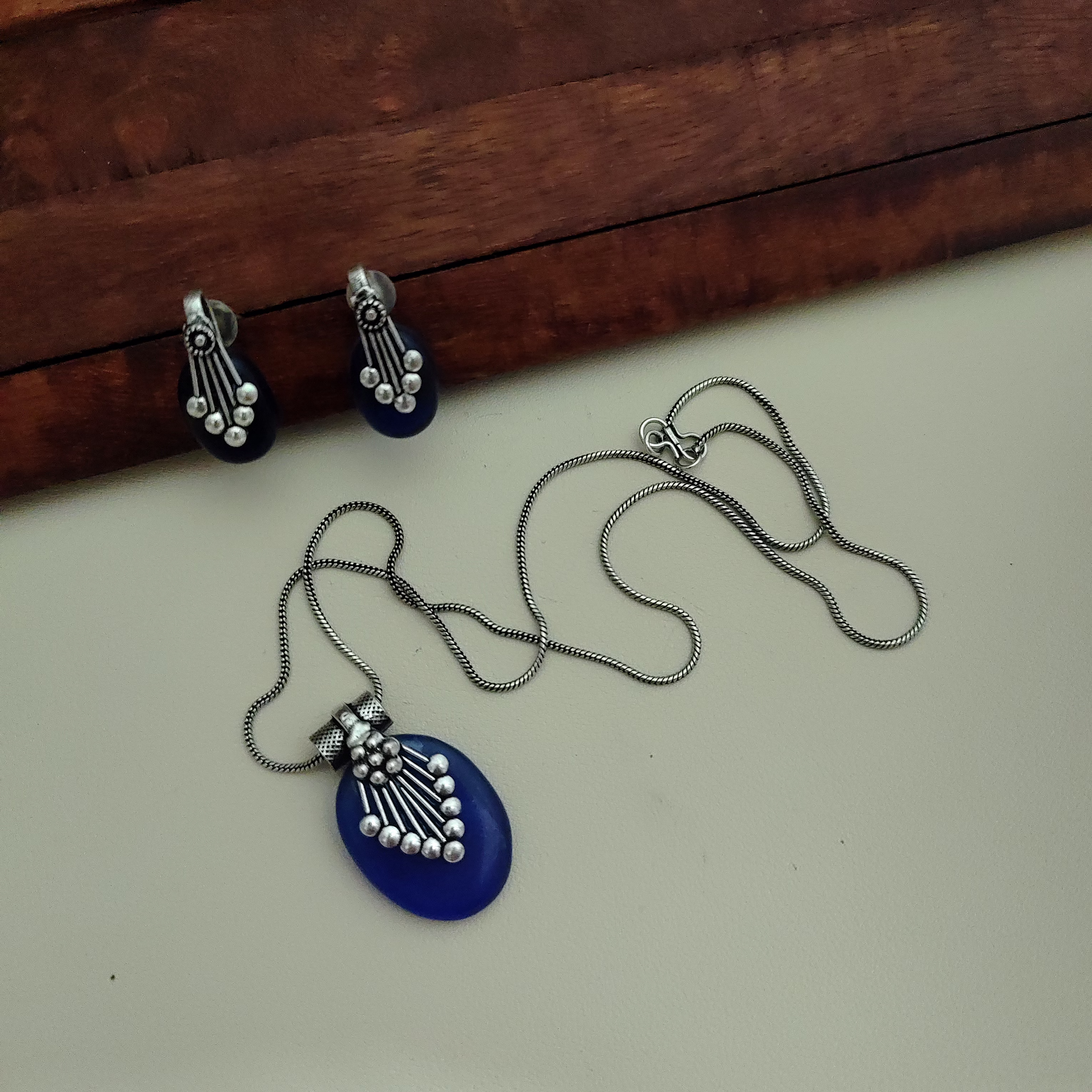 NAKSHATRA Stone Chain Necklace Earrings Set image 5