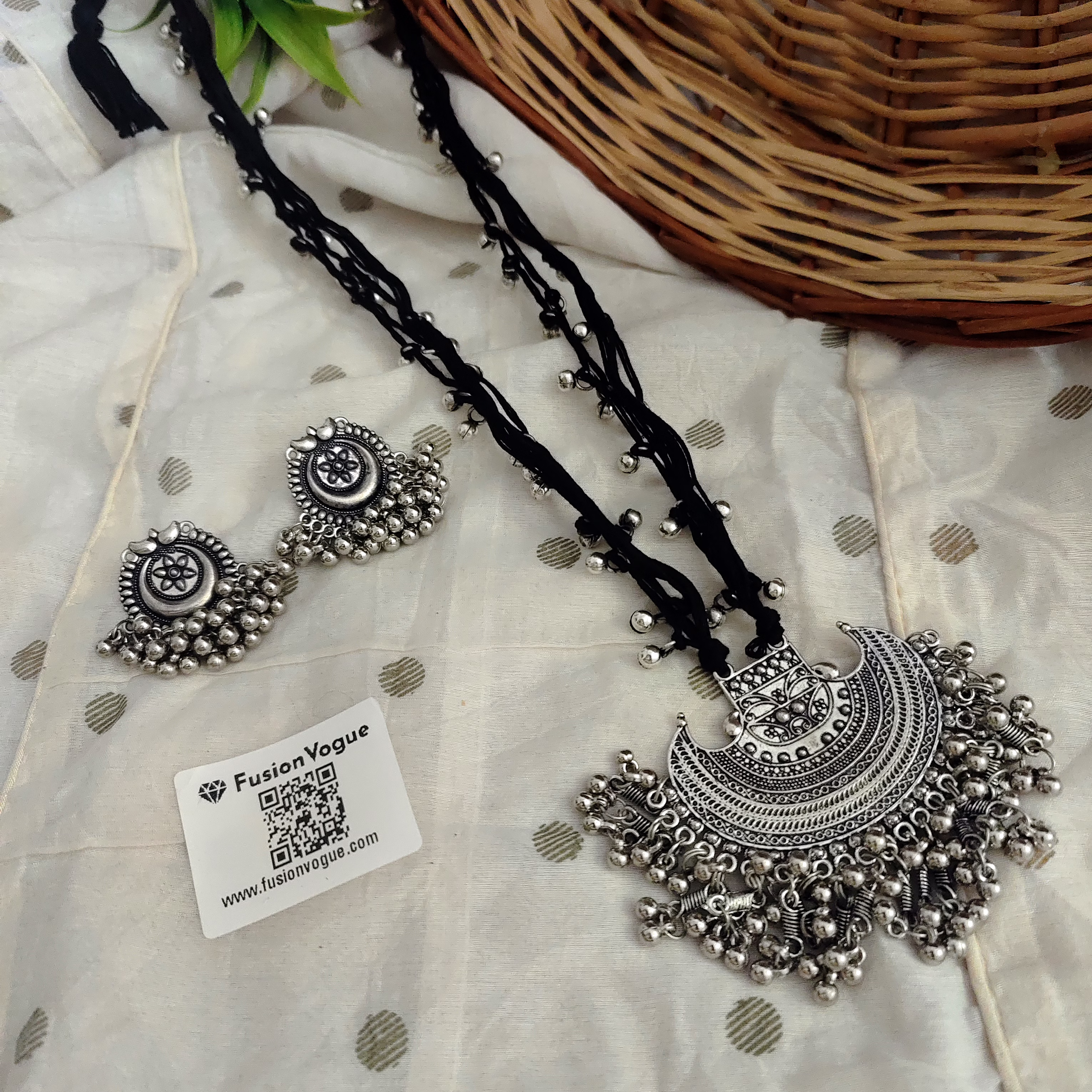 gonasika nandita oxidised thread long ghungroo necklace set