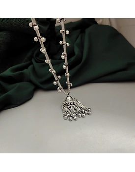 DEVIKA Long Chain Afghan Necklace