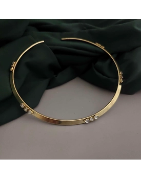 AARNA Golden Handcrafted Hasli Necklace