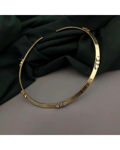 AARNA Golden Handcrafted Hasli Necklace-1