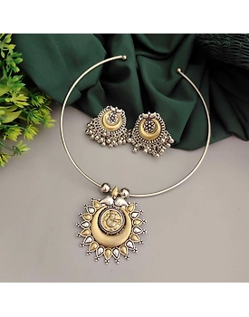 Aurea Hasli Necklace Earrings Set