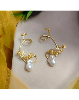 MOHINI Matte Polish Pearl Earcuff Earrings