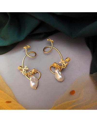 MOHINI Matte Polish Pearl Earcuff Earrings-2