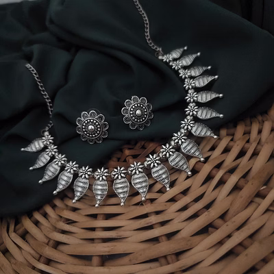 gonasika kabayali oxidised choker neklace set
