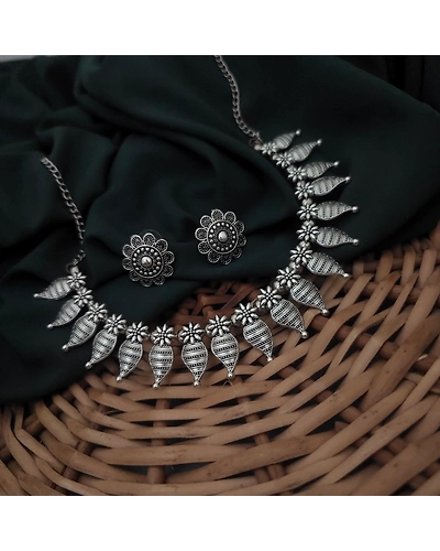 Kabayali Oxidised Choker Neklace Set-12670387