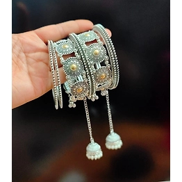 Gonasika Reshma Oxidised Two Bangles set