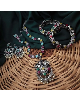 Multicolor necklace earrings set with Bangles Pair