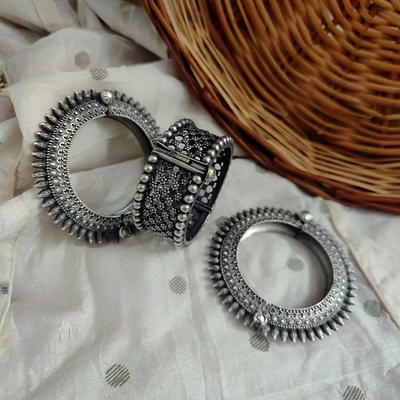 gonasika devika silver replica 3 pc bangle combo