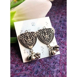 Gonasika Goddess Oxidised Stud