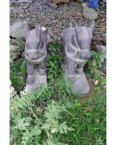 Small Horse statues-12676467