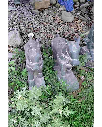 Small Horse statues-3