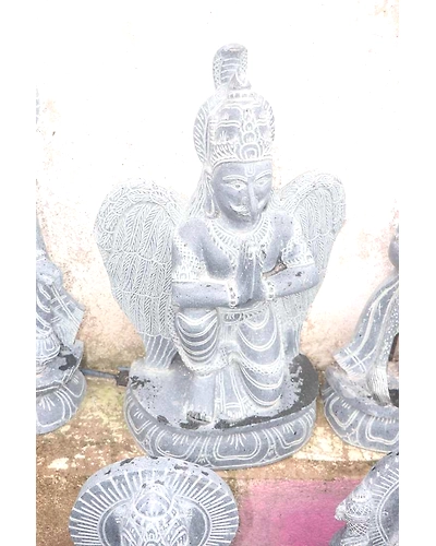Garud 3-12676413