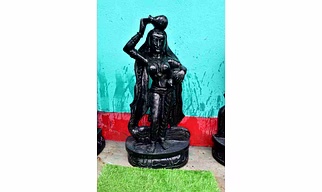 Dancing Girl with pot on head