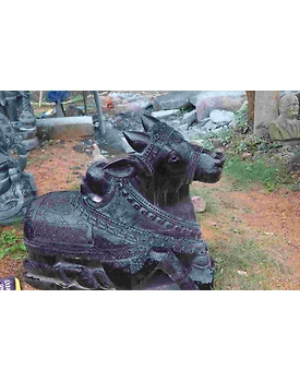 Big Nandi Statue 1
