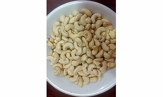 WW400 Whole Cashew Nut